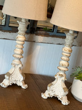 Load image into Gallery viewer, Chippy Distressed Matching Lamps