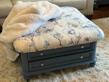 Load image into Gallery viewer, Upholstered Coffee Table / Ottoman