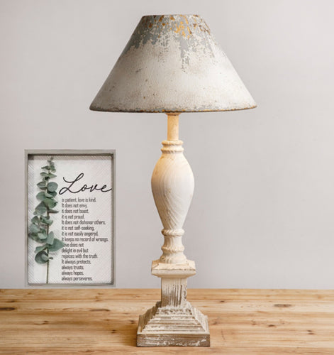 Farmhouse Style Table Lamp